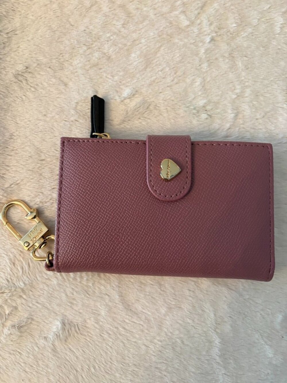 Betsey Johnson Mauve Clip-on Wallet